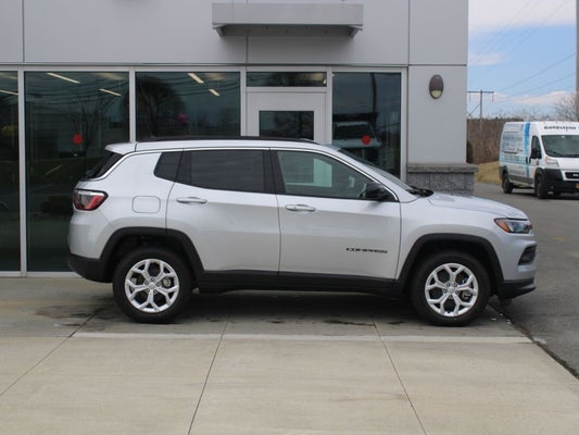 2024 Jeep Compass Latitude in Albany, NY - Goldstein Auto Group