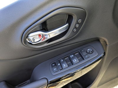 2023 Jeep Cherokee Altitude Lux 4x4