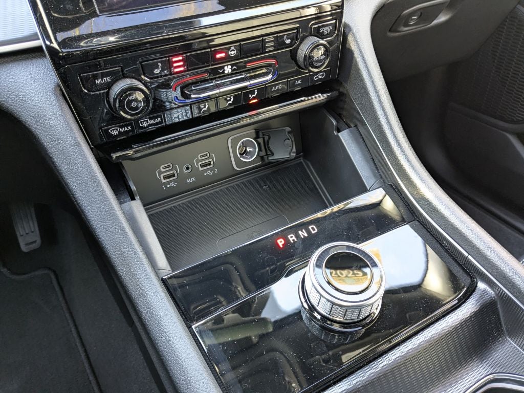 2025 Jeep Grand Cherokee Altitude X 4x4