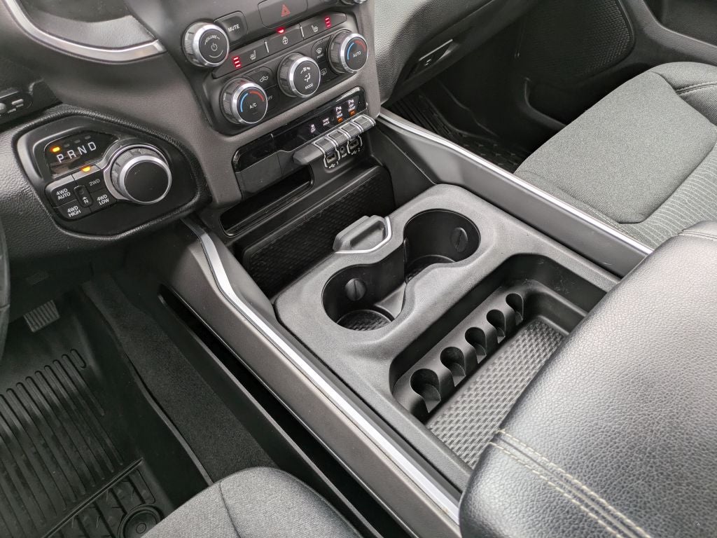 2021 RAM 1500 Big Horn Quad Cab 4x4 6'4" Box