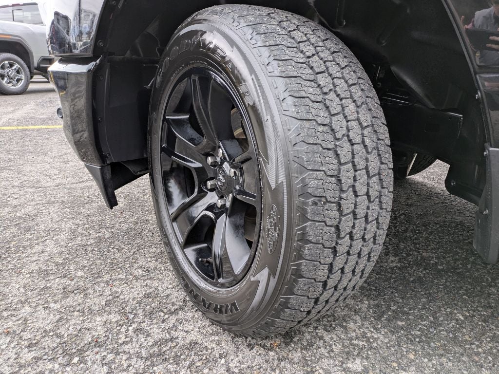 2021 RAM 1500 Big Horn Quad Cab 4x4 6'4" Box