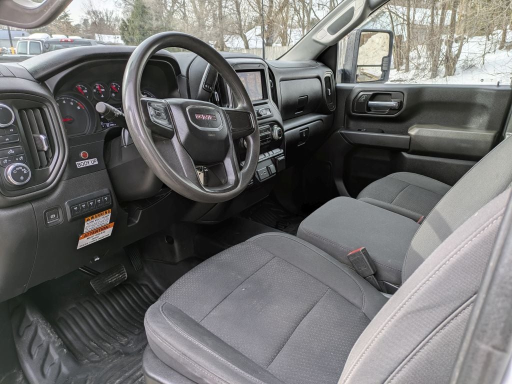 2022 GMC Sierra 3500 HD Chassis Cab Pro