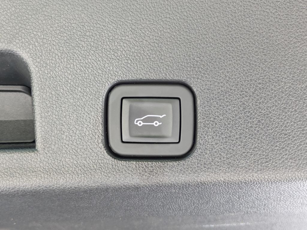 2024 GMC Acadia AT4