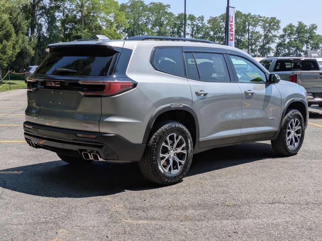 2024 GMC Acadia AT4