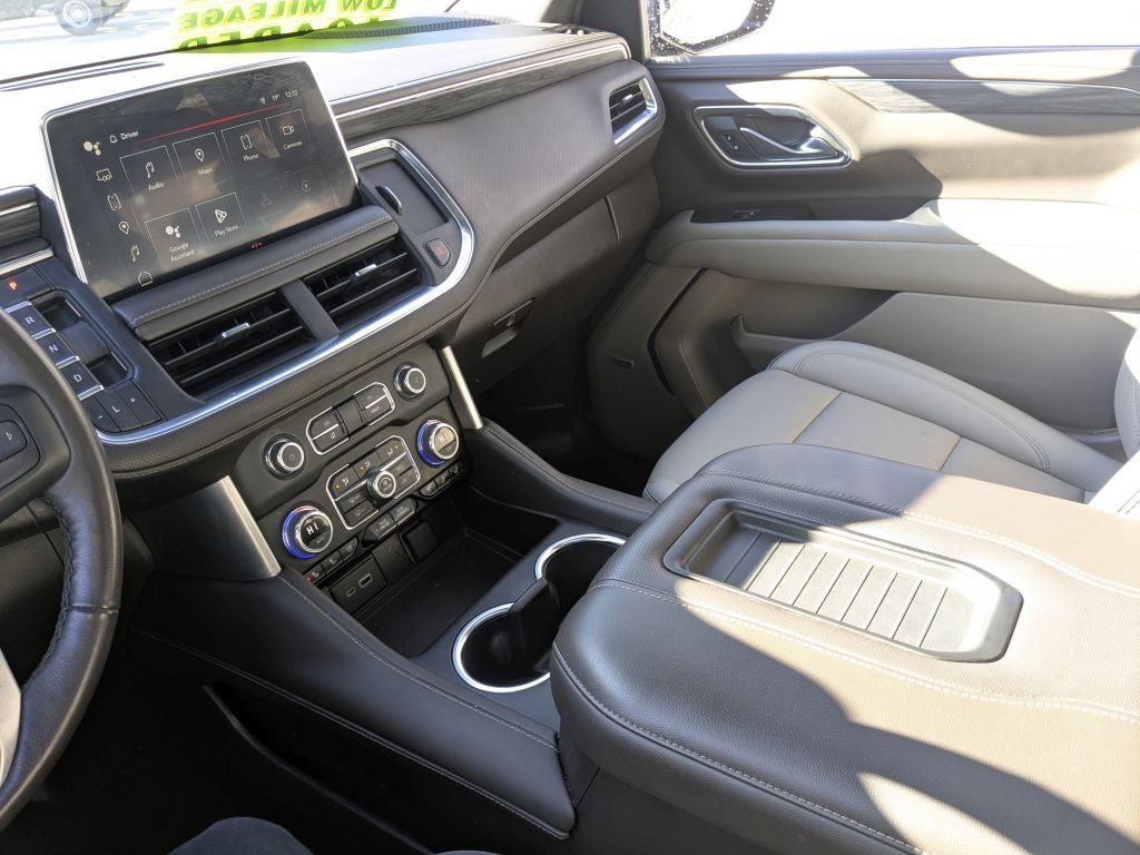 2022 GMC Yukon XL SLT