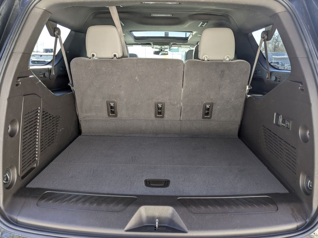 2022 GMC Yukon XL SLT