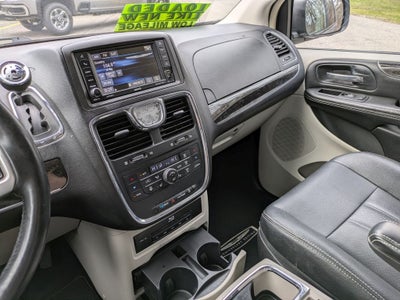 2016 Chrysler Town & Country Touring-L Anniversary Edition