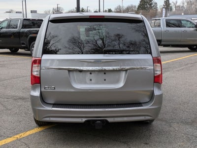 2016 Chrysler Town & Country Touring-L Anniversary Edition