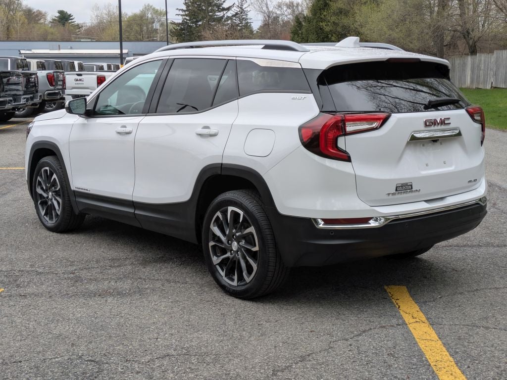 2022 GMC Terrain SLT
