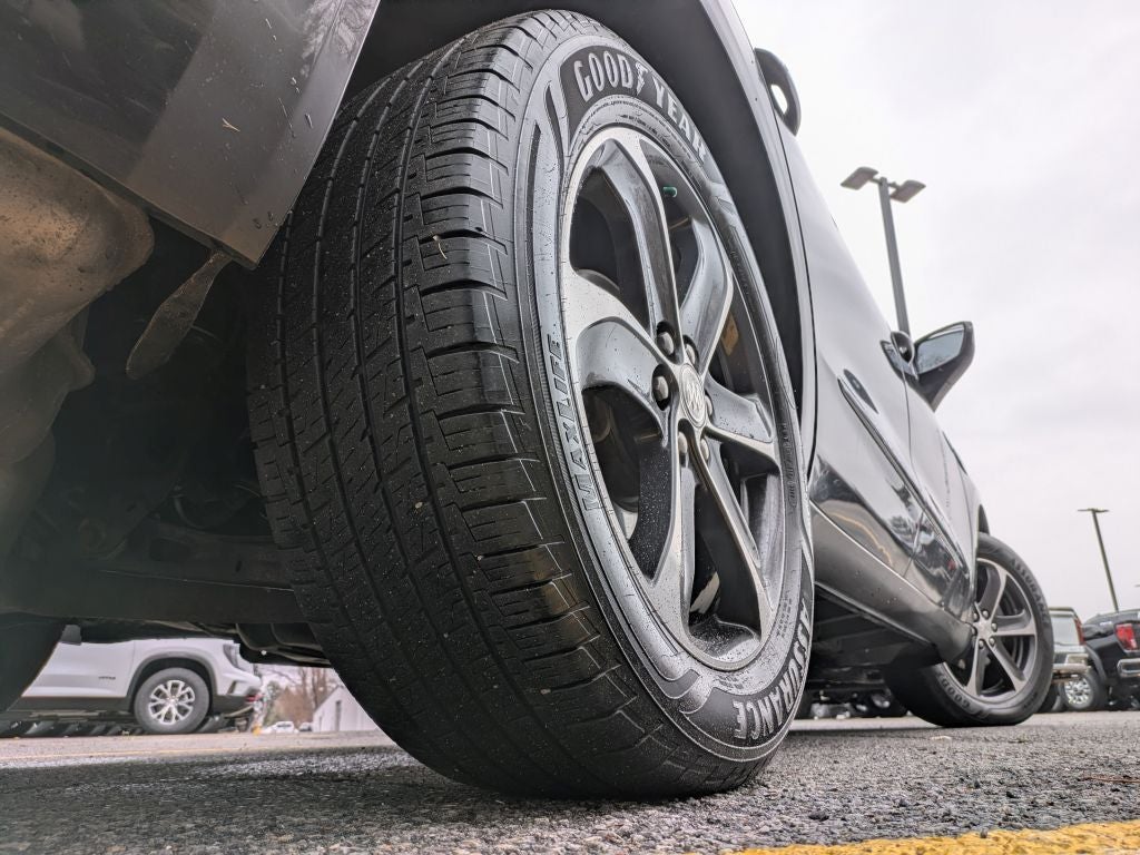 2020 Buick Enclave Essence