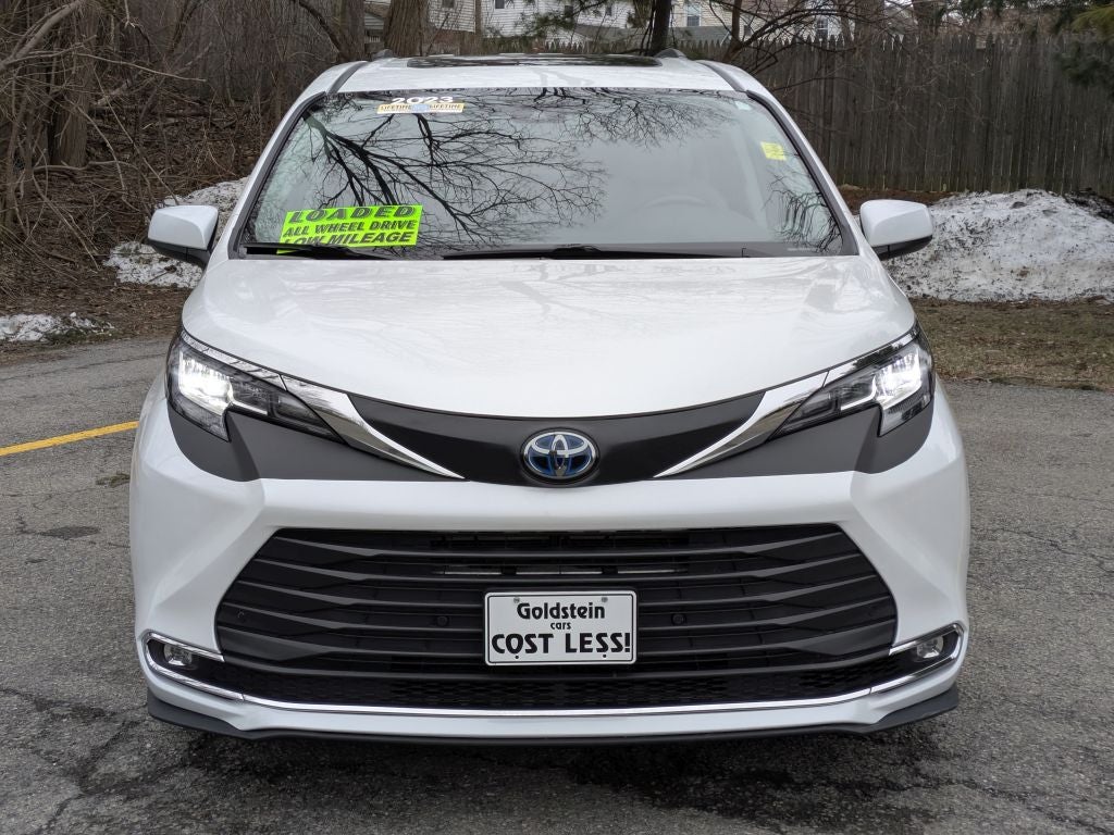 2023 Toyota Sienna XLE