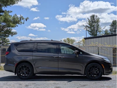 2021 Chrysler Pacifica Limited