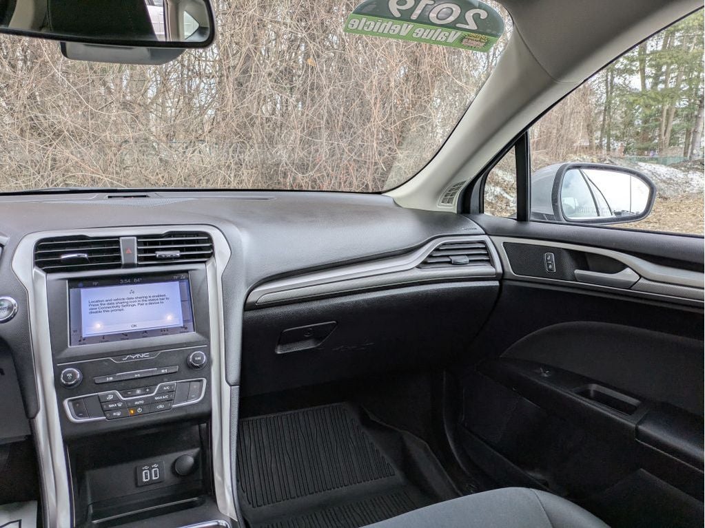 2019 Ford Fusion Hybrid SE