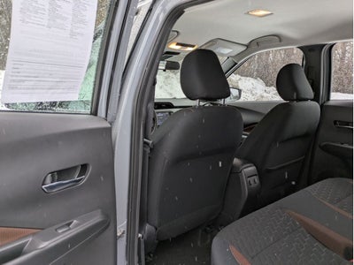 2022 Nissan Kicks SR