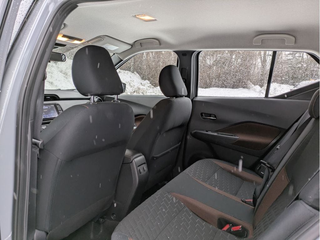 2022 Nissan Kicks SR