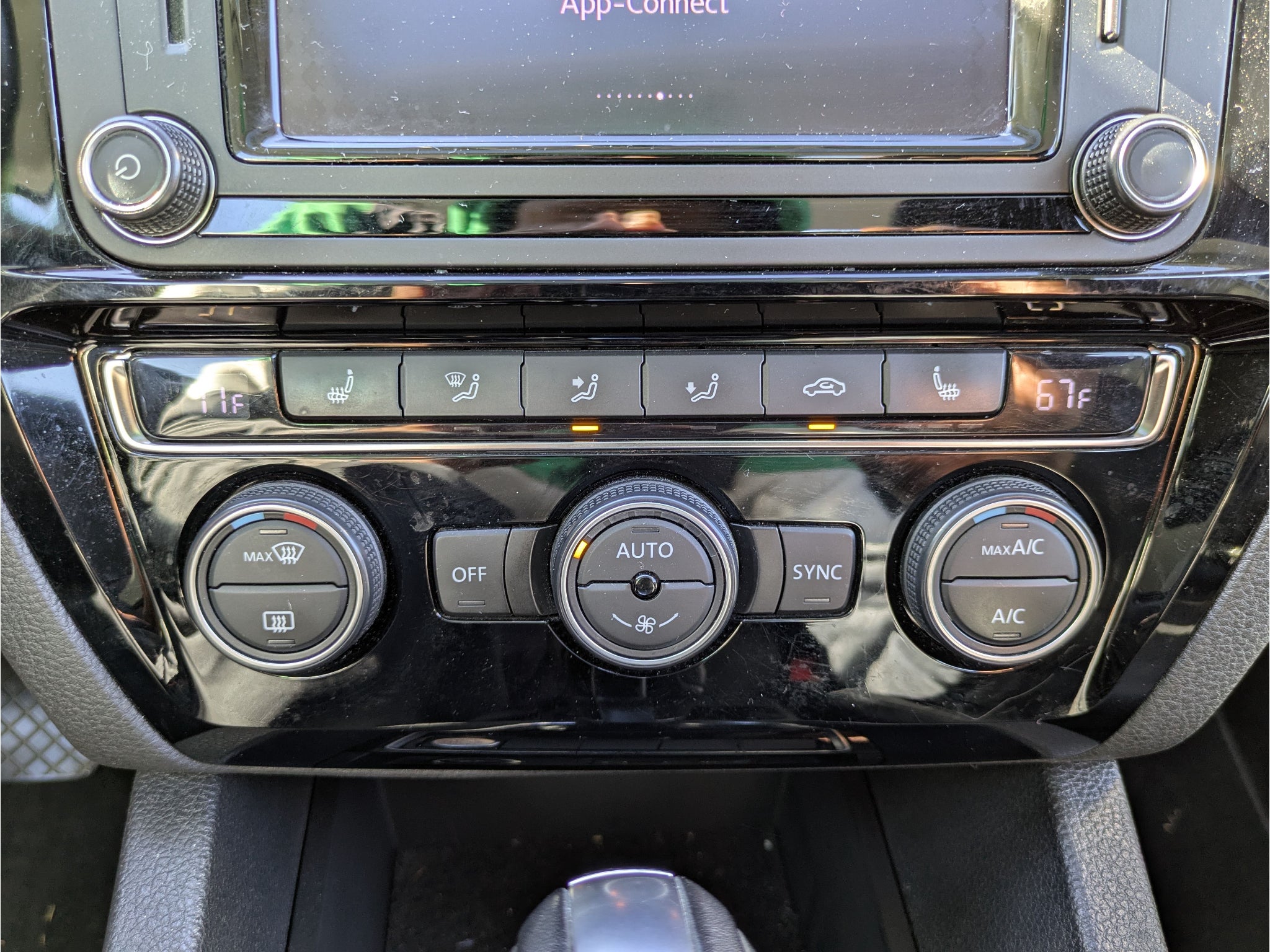 2017 Volkswagen Jetta 1.8T SEL