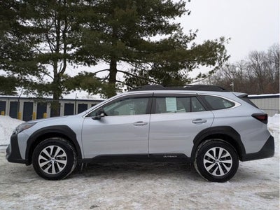2025 Subaru Outback Base