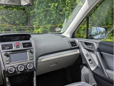 2018 Subaru Forester 2.5i (M6)