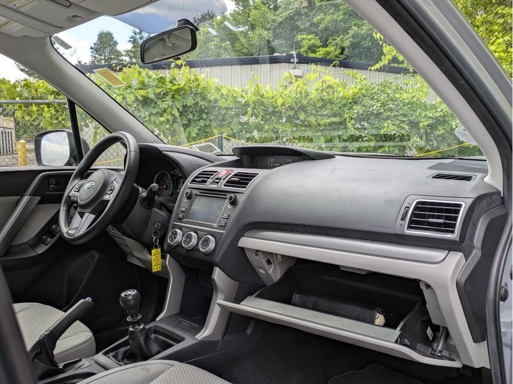 2018 Subaru Forester 2.5i (M6)
