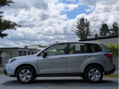 2018 Subaru Forester 2.5i (M6)