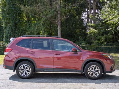 2024 Subaru Forester Premium