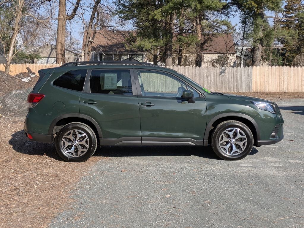 2023 Subaru Forester Premium