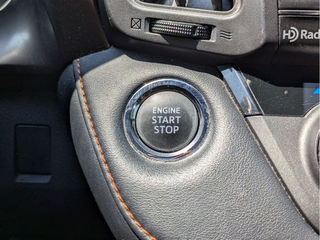 2017 Toyota RAV4 SE