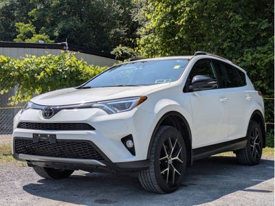 2017 Toyota RAV4 SE