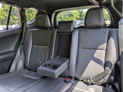 2017 Toyota RAV4 SE