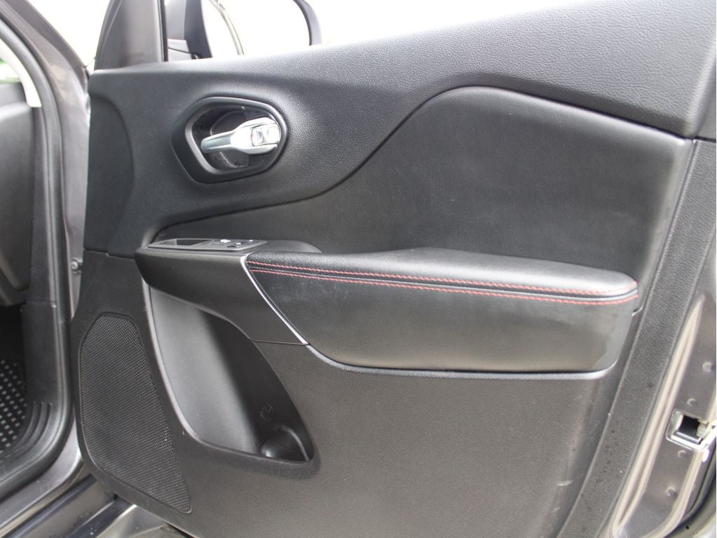 2021 Jeep Cherokee Trailhawk