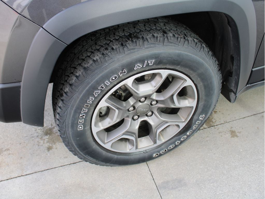 2021 Jeep Cherokee Trailhawk