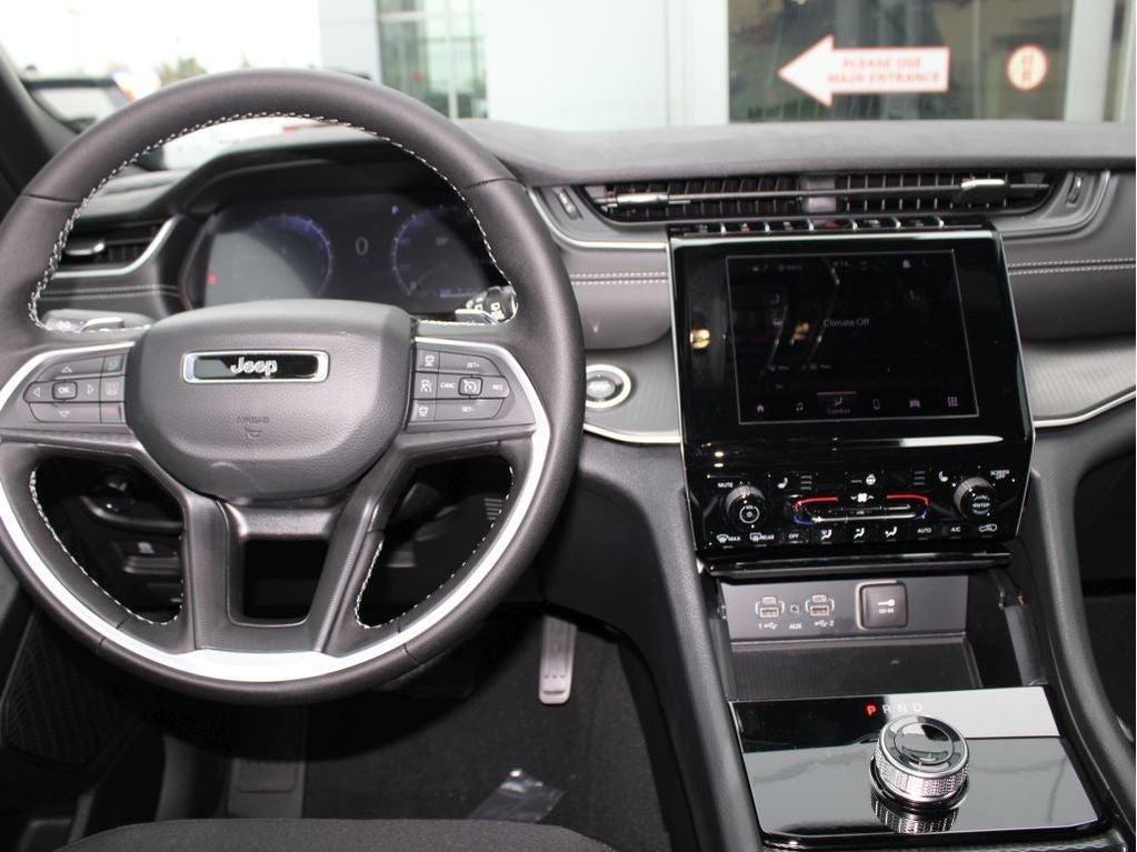 2025 Jeep Grand Cherokee Laredo X