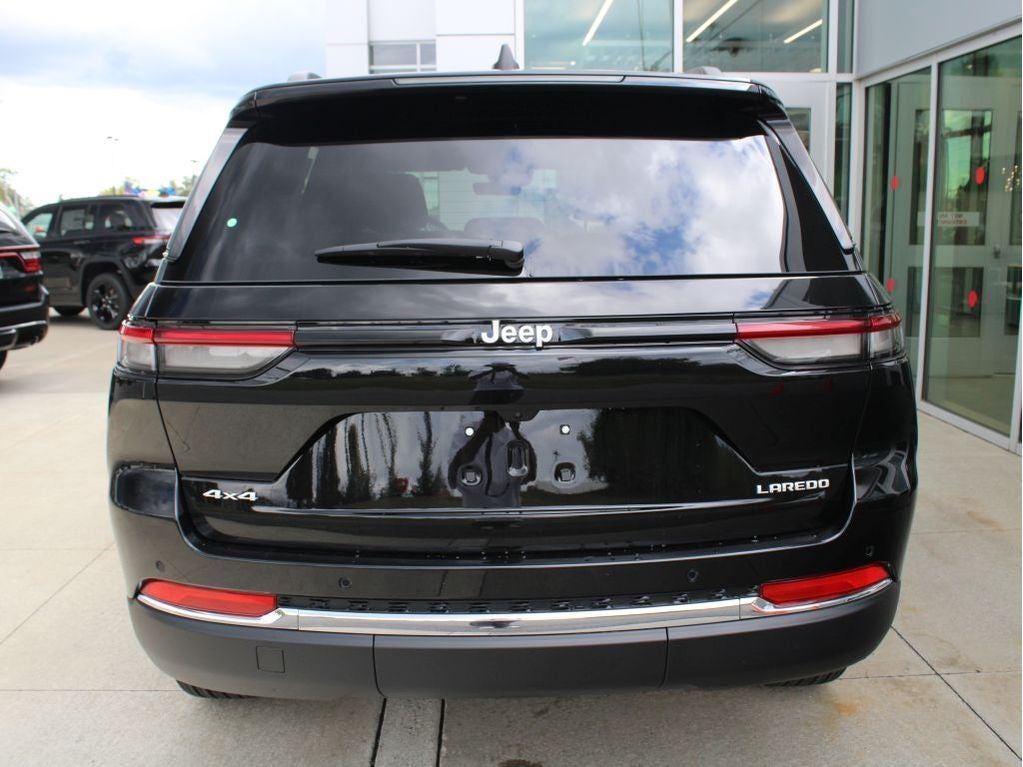 2025 Jeep Grand Cherokee Laredo X