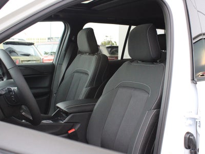 2027 Jeep Grand Cherokee Laredo X