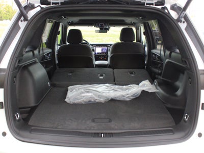 2027 Jeep Grand Cherokee Laredo X