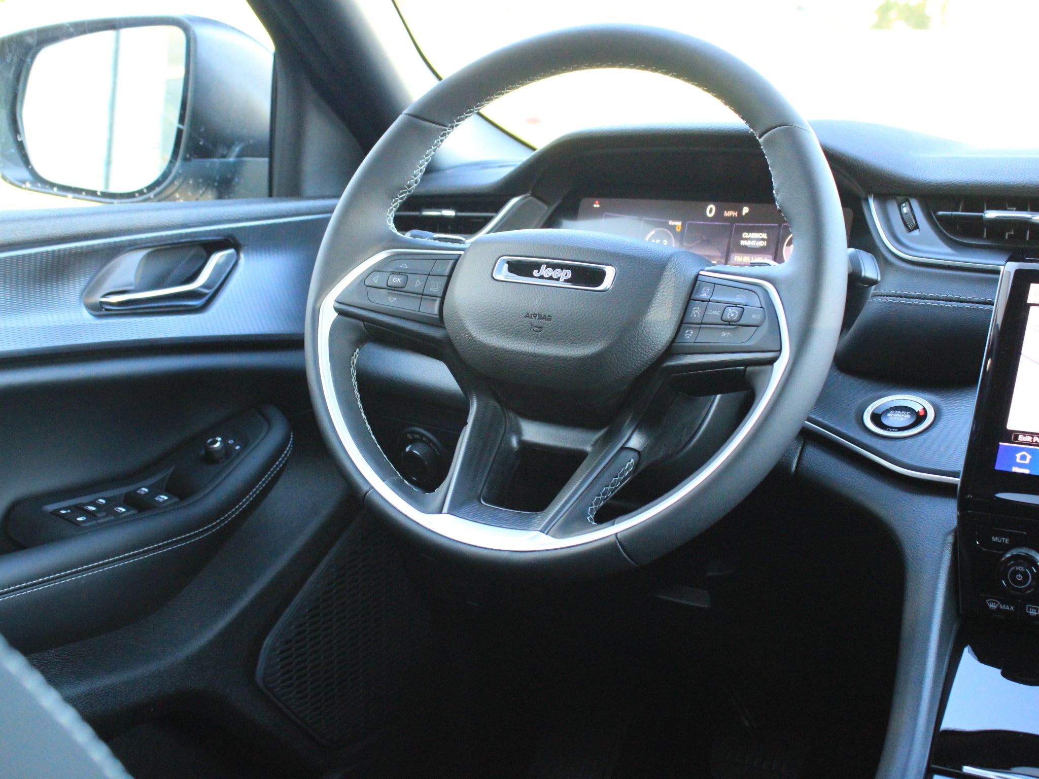 2027 Jeep Grand Cherokee Laredo X