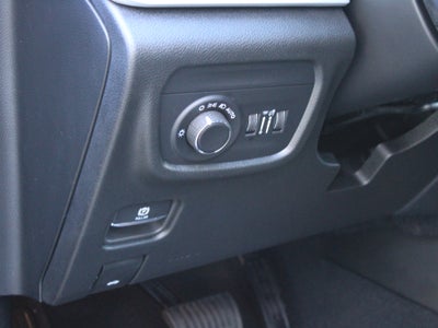 2027 Jeep Grand Cherokee Laredo X