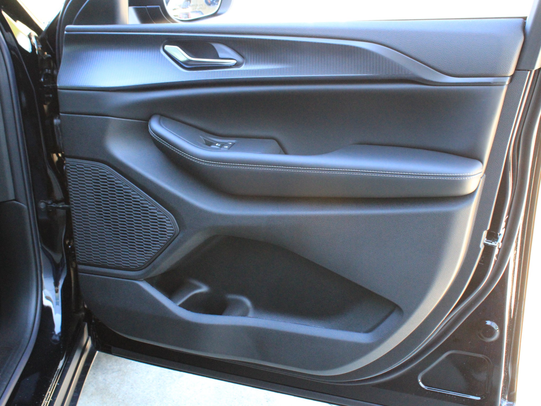 2027 Jeep Grand Cherokee Laredo X