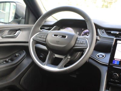 2027 Jeep Grand Cherokee Laredo X