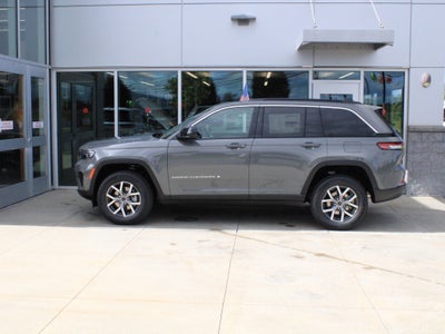 2027 Jeep Grand Cherokee Laredo X
