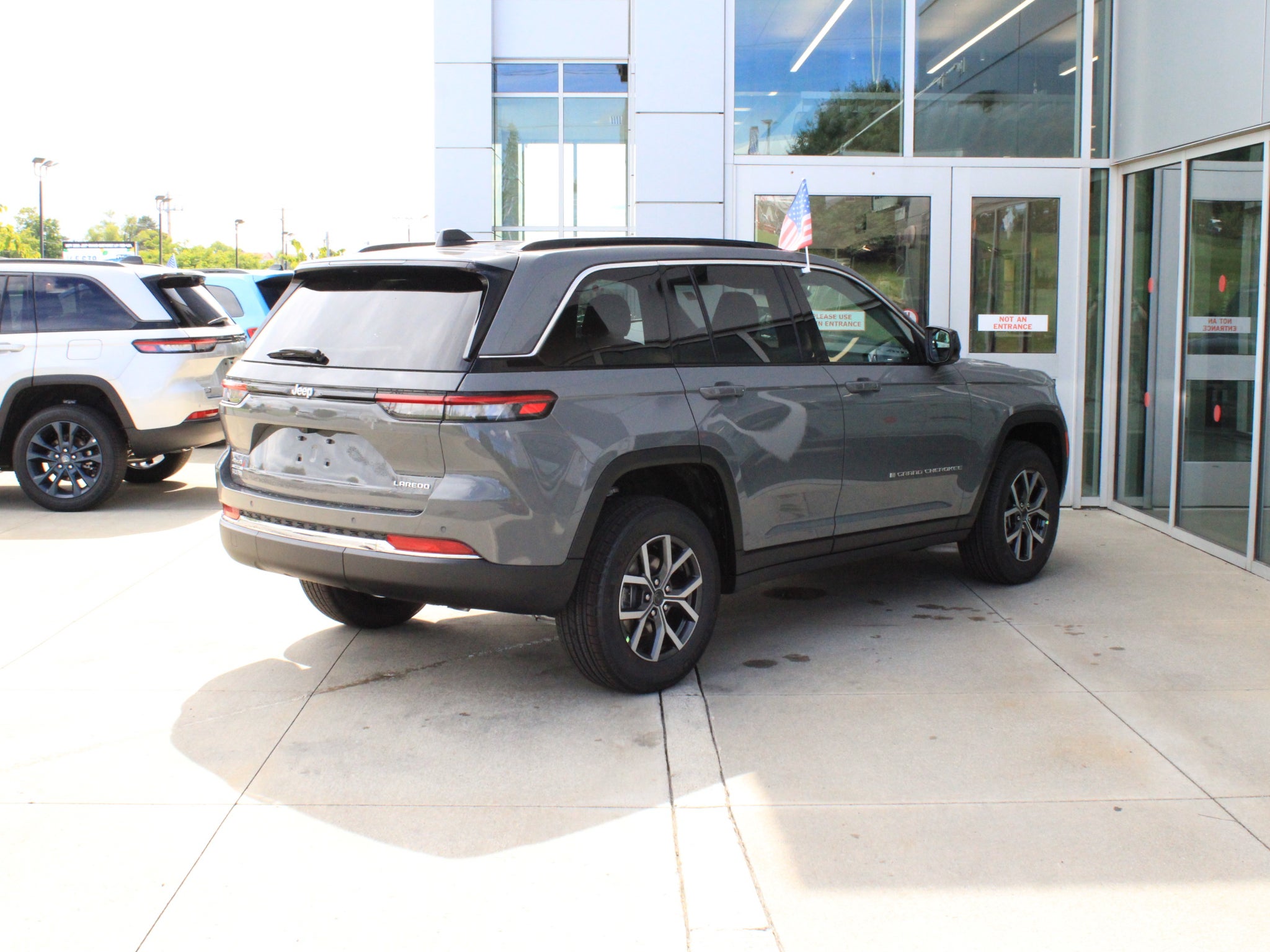 2027 Jeep Grand Cherokee Laredo X