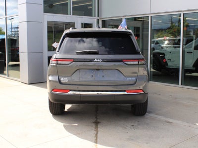 2027 Jeep Grand Cherokee Laredo X