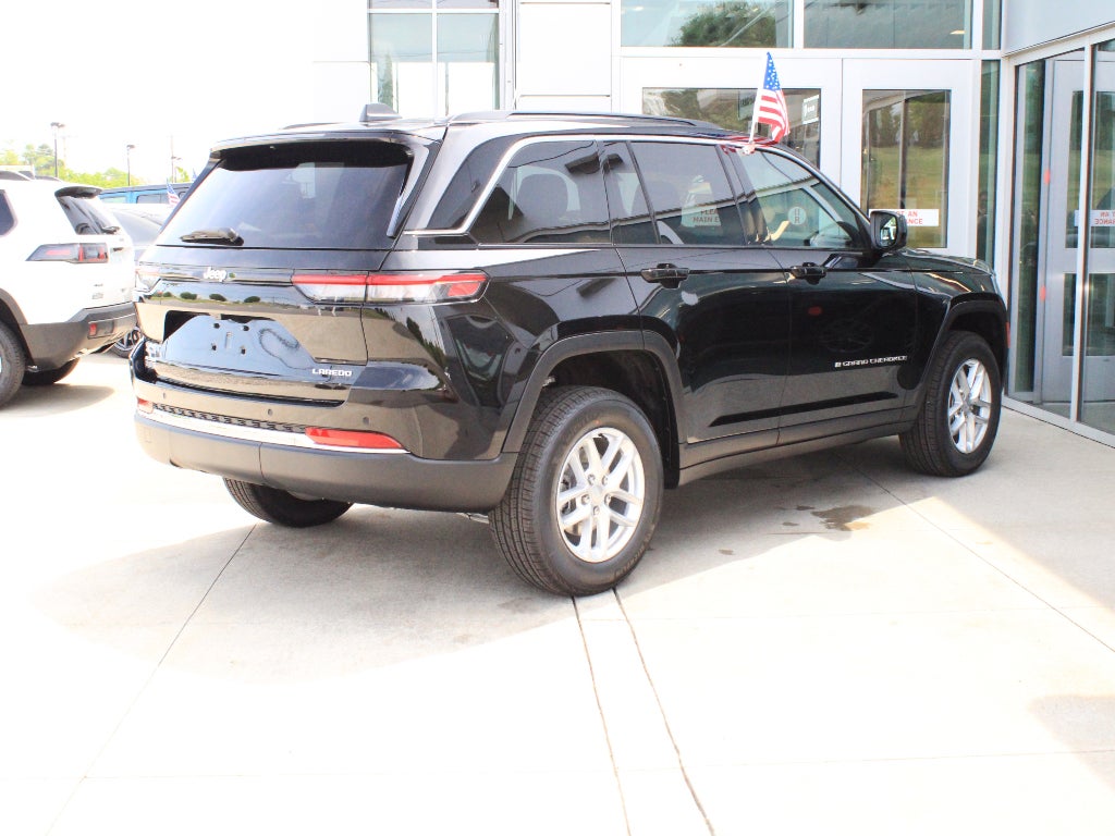 2026 Jeep Grand Cherokee Laredo X