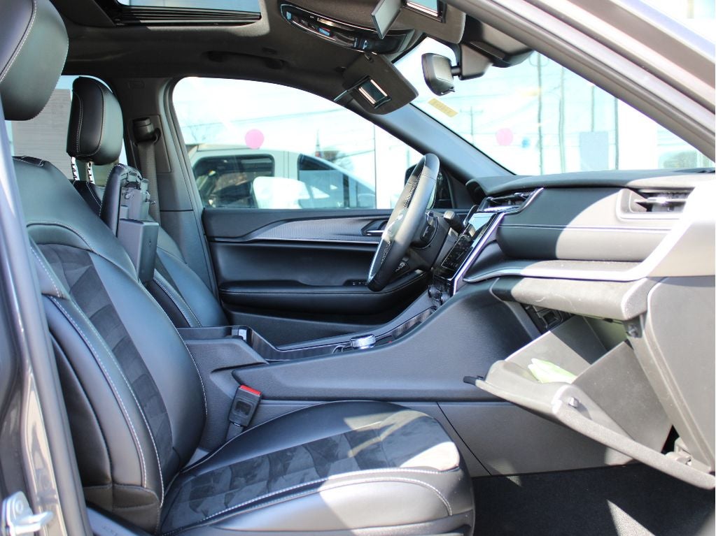 2024 Jeep Grand Cherokee Altitude X