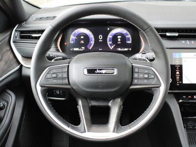 2026 Jeep Grand Cherokee Laredo Altitude