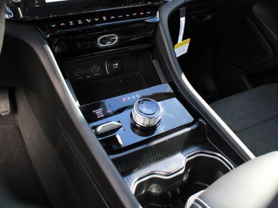 2027 Jeep Grand Cherokee Laredo Altitude