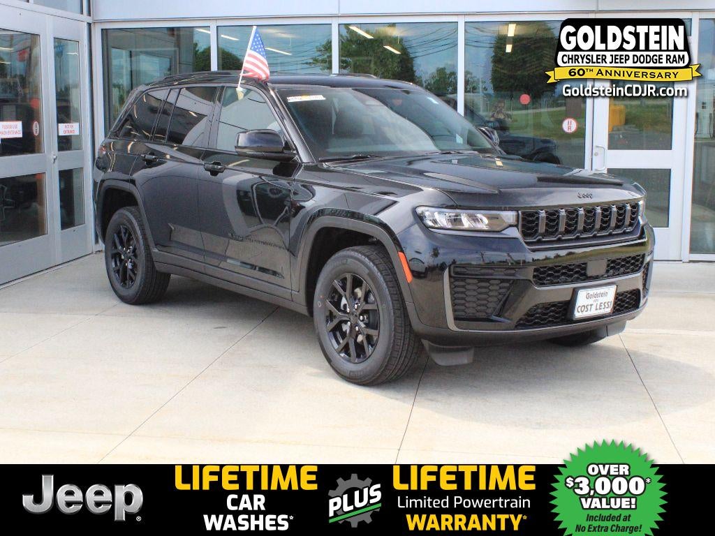 2026 Jeep Grand Cherokee Laredo Altitude