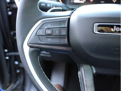 2026 Jeep Grand Cherokee Laredo Altitude
