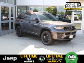 2026 Jeep Grand Cherokee Laredo Altitude