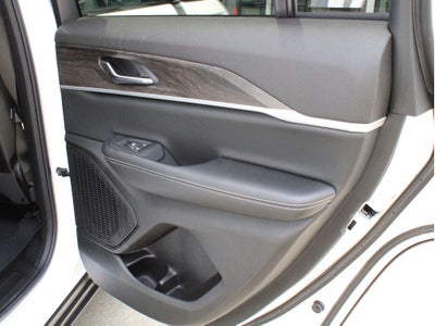 2026 Jeep Grand Cherokee Laredo Altitude